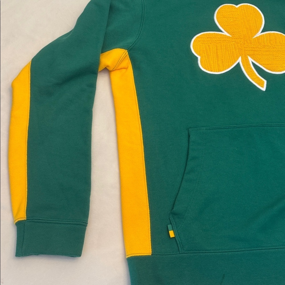 EUC! Nike Boston Celtics City Earned Edition Courtside Hoodie, sz S - Picture 8 of 10